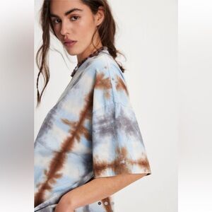 Free People Tie-Dye Women's Top - Blue and Brown
Ragabond Checkerboard Wash Tee